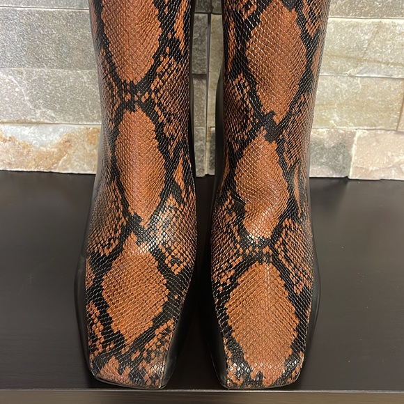 Jimmy Choo Mabyn 85 Leather Heeled Knee-High Boots - Picture 7 of 17